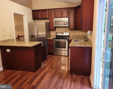 8538 Bush Street - Photo Thumbnail 6