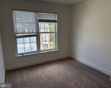 2461 Terra Cotta Circle - Photo Thumbnail 17