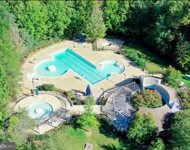 11405 Windleaf Court - Photo Thumbnail 14