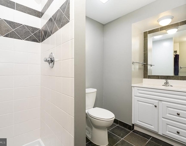 6580 Lochleigh Court - Photo Thumbnail 31