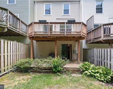 6580 Lochleigh Court - Photo Thumbnail 37