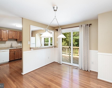 6580 Lochleigh Court - Photo Thumbnail 13