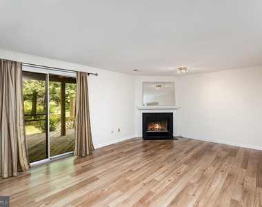 6580 Lochleigh Court - Photo Thumbnail 26