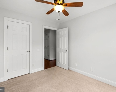 9655 Pullman Place - Photo Thumbnail 19