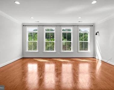 9655 Pullman Place - Photo Thumbnail 3