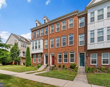 9655 Pullman Place - Photo Thumbnail 1