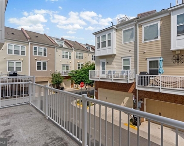 9655 Pullman Place - Photo Thumbnail 27