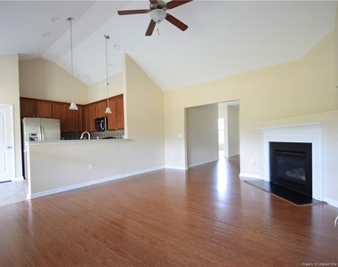 2541 Spinnaker Drive - Photo Thumbnail 4