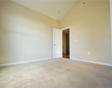 2541 Spinnaker Drive - Photo Thumbnail 12