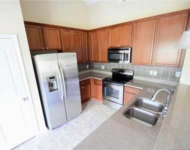 2541 Spinnaker Drive - Photo Thumbnail 6