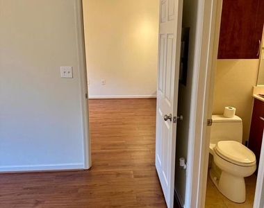 12945 Centre Park Circle - Photo Thumbnail 13