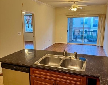 12945 Centre Park Circle - Photo Thumbnail 4