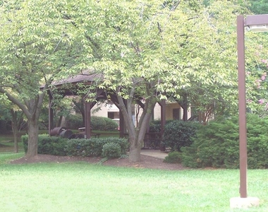 6001 Arlington Boulevard - Photo Thumbnail 25