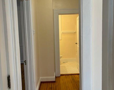 1705 N Pine Street - Photo Thumbnail 9
