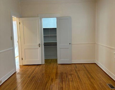 1705 N Pine Street - Photo Thumbnail 6