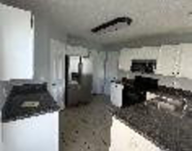 106 Boston Harbor - Photo Thumbnail 7