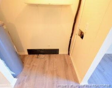 421 Kirkcaldy Court - Photo Thumbnail 5