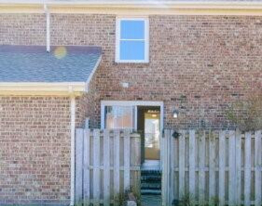 421 Kirkcaldy Court - Photo Thumbnail 14