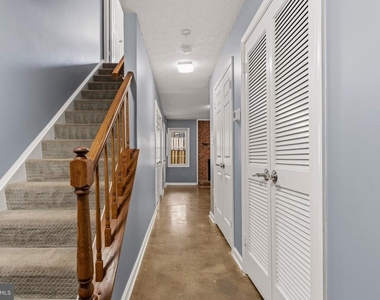6010 Southward Way - Photo Thumbnail 23