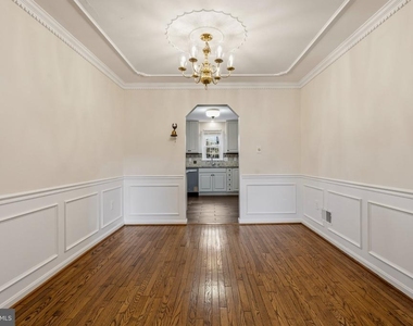 6010 Southward Way - Photo Thumbnail 7