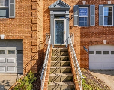 6010 Southward Way - Photo Thumbnail 2