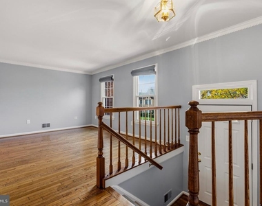 6010 Southward Way - Photo Thumbnail 3