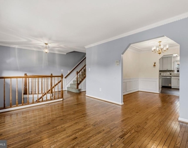 6010 Southward Way - Photo Thumbnail 5