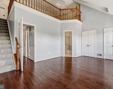 6010 Southward Way - Photo Thumbnail 13