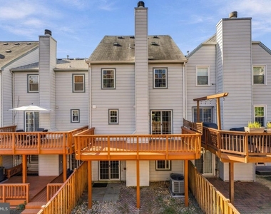 6010 Southward Way - Photo Thumbnail 33