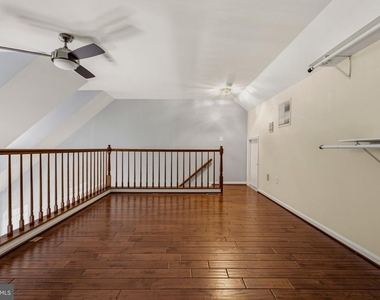 6010 Southward Way - Photo Thumbnail 21