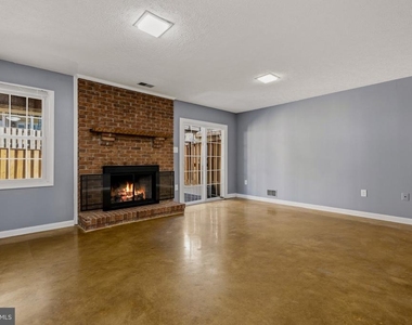 6010 Southward Way - Photo Thumbnail 25