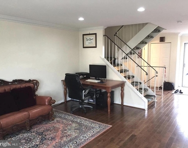 5408 Helm Court - Photo Thumbnail 3