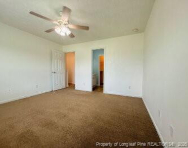 138 Collinwood Drive - Photo Thumbnail 14
