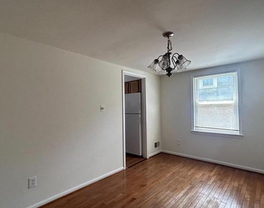 3068 Covington Street - Photo Thumbnail 14