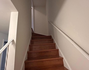 3068 Covington Street - Photo Thumbnail 8