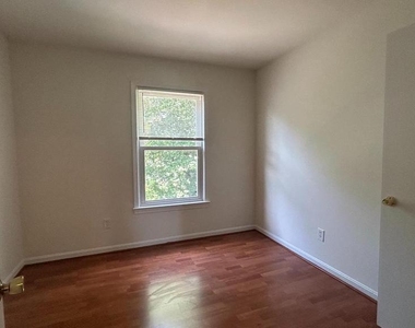 3068 Covington Street - Photo Thumbnail 12