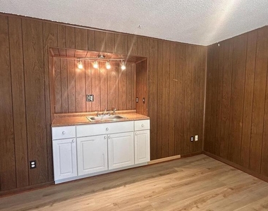 3068 Covington Street - Photo Thumbnail 19