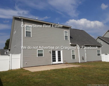 190 Trenton Place - Photo Thumbnail 14