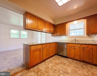 7511 Elgar Street - Photo Thumbnail 8