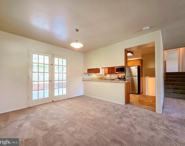 7511 Elgar Street - Photo Thumbnail 5