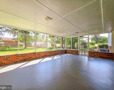 7511 Elgar Street - Photo Thumbnail 7