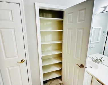 12501 Hayes Court - Photo Thumbnail 20