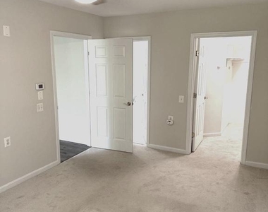 12501 Hayes Court - Photo Thumbnail 15