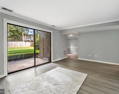 7334 Tavenner Lane - Photo Thumbnail 3