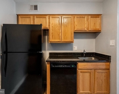 7334 Tavenner Lane - Photo Thumbnail 19