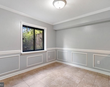 7334 Tavenner Lane - Photo Thumbnail 8