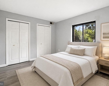 7334 Tavenner Lane - Photo Thumbnail 11