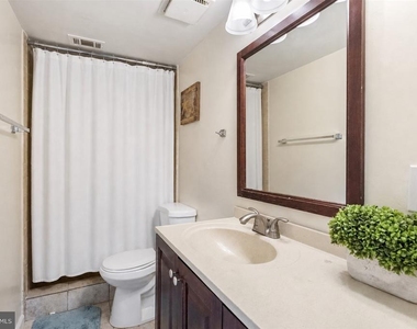 7334 Tavenner Lane - Photo Thumbnail 22