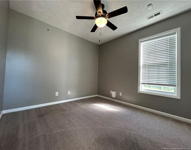 110 Tulane Drive - Photo Thumbnail 12