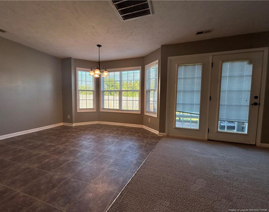 110 Tulane Drive - Photo Thumbnail 6